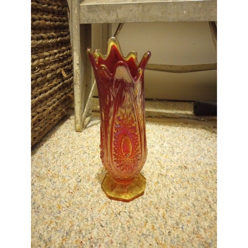 Vintage Indiana Glass Heirloom Pattern Amberina Swung Vase 8 Finger Massive GLOW